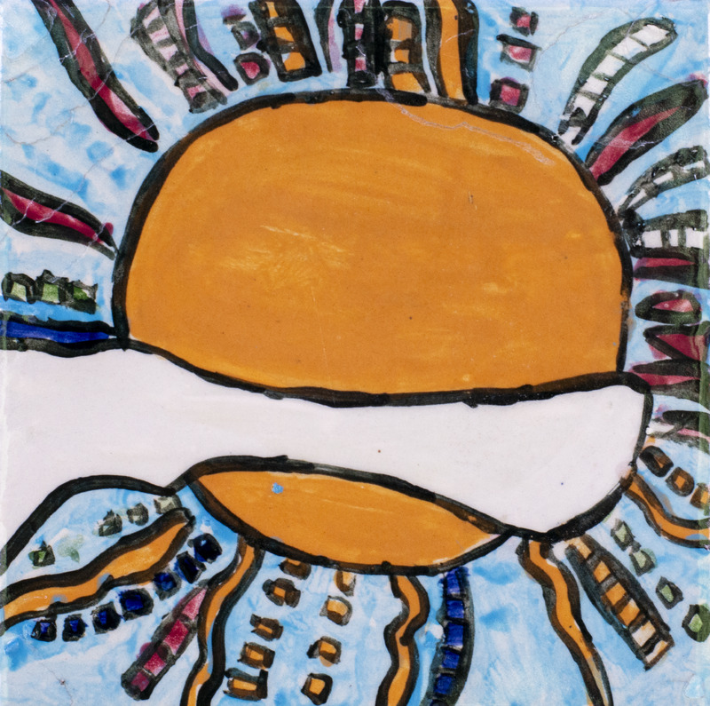 Painting of a retro sun with a cloud in front and a blue background.